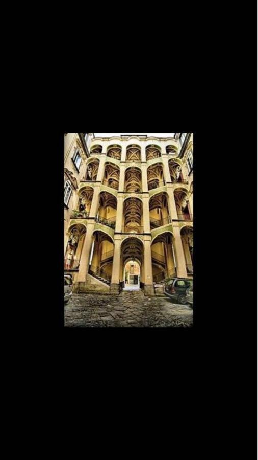 Dimora Della Sanita' Villa Napoli Bagian luar foto